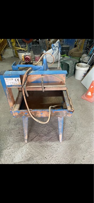 Encofrado para escalera metálico
