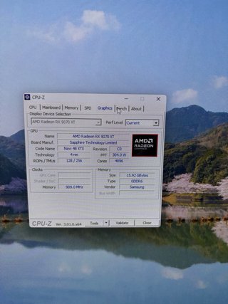 PC Ryzen 7 9700X + RX 9070 XT + 32GB DDR5 CL28