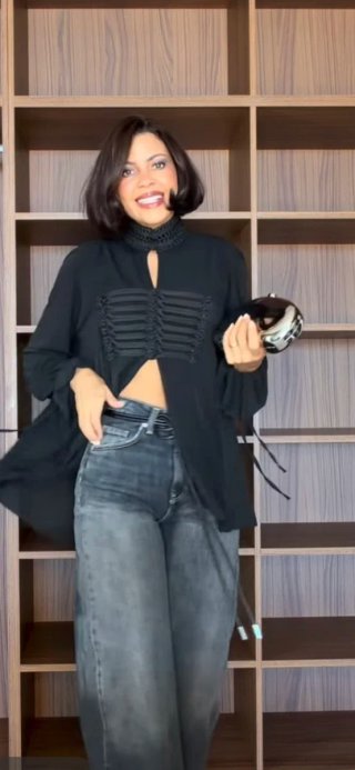 Blusa Zara con Alamares Negra Talla L