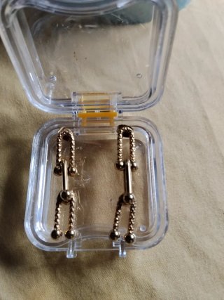 Pendientes de Eslabones Dorados
