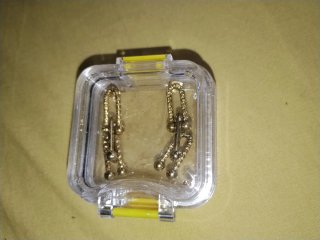 Pendientes de Eslabones Dorados