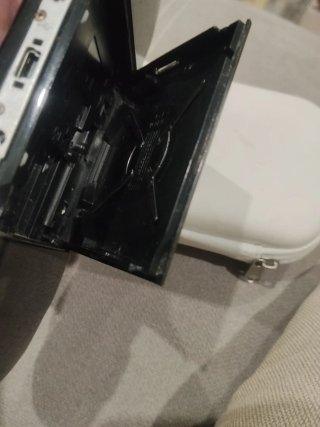 PSP + 2 schede + Custodia + Caricatore