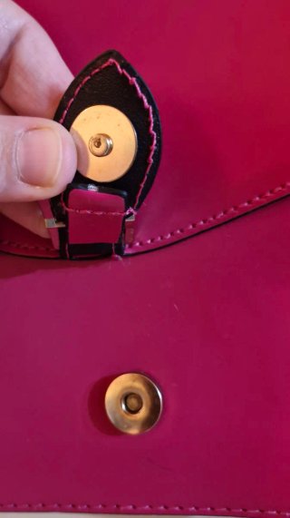 Bolso bandolera Misako fucsia tipo satchel