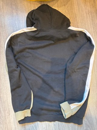 Sudadera Adidas con logo