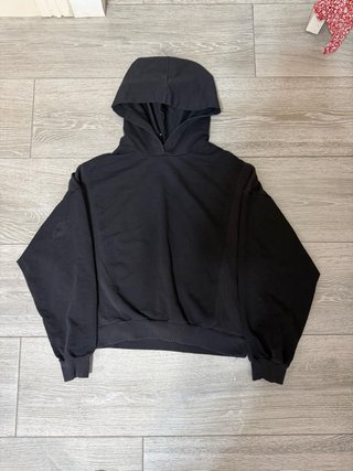 Sudadera Negra Básica