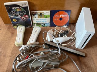 Consola Nintendo Wii con Juegos y Accesorios