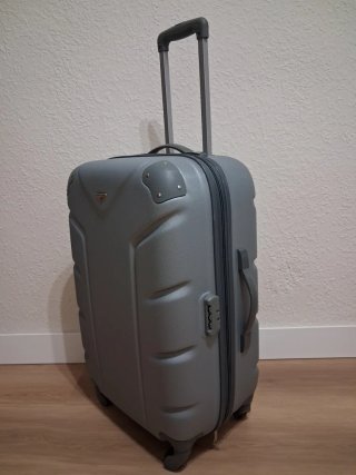 Maleta grande de viaje con ruedas