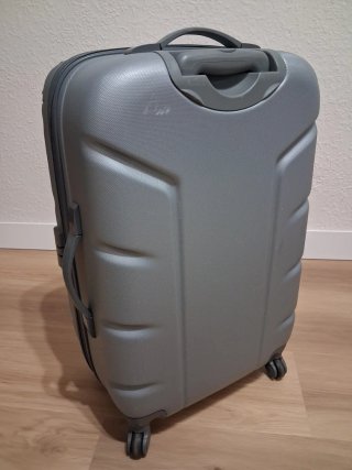 Maleta grande de viaje con ruedas
