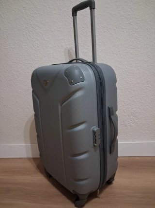 Maleta grande de viaje con ruedas