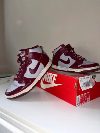 Nike Dunk High Granates
