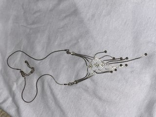 Collar plata con diamantes