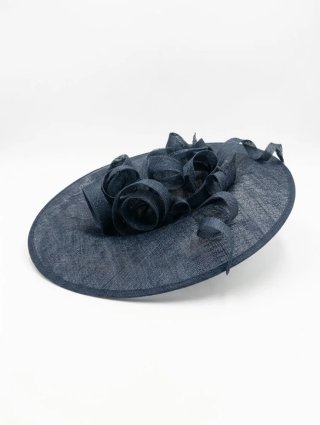 Pamela Azul Marino con flor  - Ideal eventos/bodas