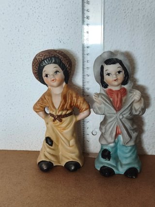Pareja Figuras Antiguas Porcelana