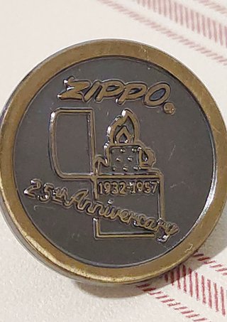 Pin Zippo colección varios aniversarios auténticos