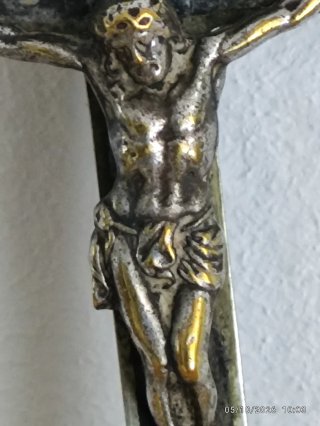 Crucifijo Antiguo de Metal y Ébano