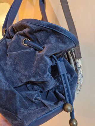 Lote 2 Bolsos Blanco Azul y Multicolor