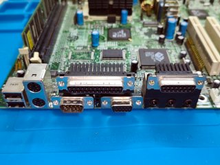 Placa Base Pentium 200MHz MMX - 64 Mb