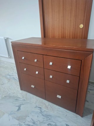 Cómoda de madera con 6 cajones