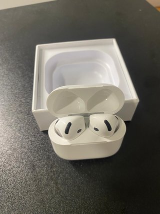 AirPods 4 Blancos