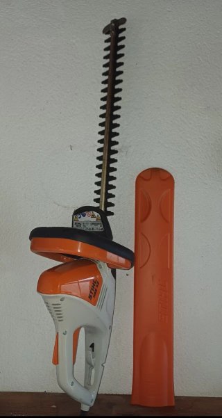 Cortasetos STIHL HSE 42