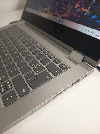 Ordenador portátil LENOVO I3