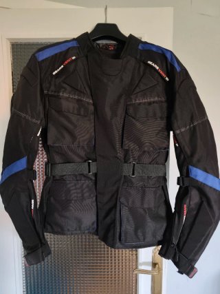 Chaqueta de Moto Tres Cuartos Negra