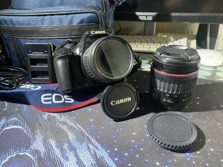 Canon EOS 1100D + 2 Lentes