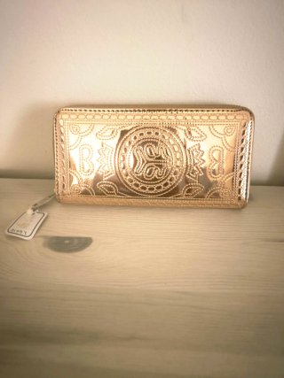 Billetera metalizada oro rosa