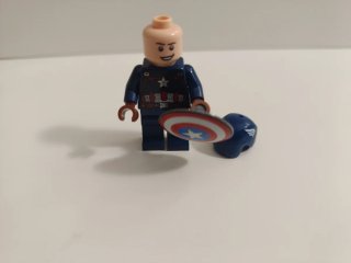 Figura LEGO Marvel Capitán América