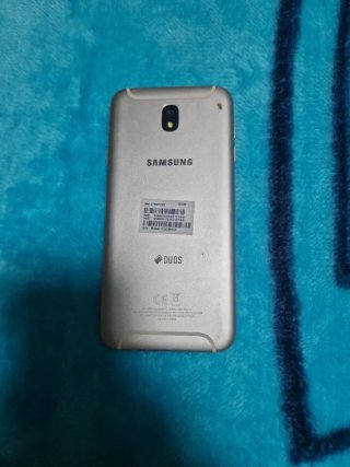 Samsung Galaxy J7 (SM-J730F/DS)