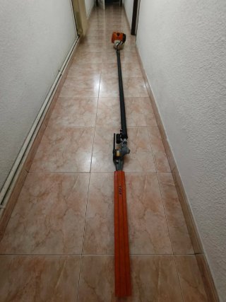 Podadora telescópica Stihl HT 101
