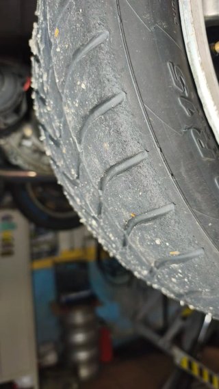 Neumático Pirelli Cinturato Slick