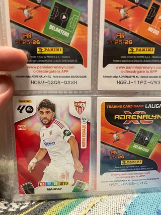 Cromos Adrenalyn XL 25-26 del valencia a  Sociedad
