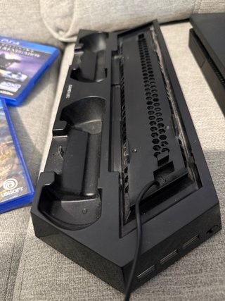 Pack PS4 Slim 1TB + 2 mandos + 6 juegos