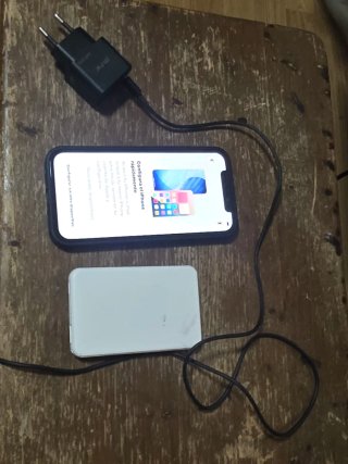 iPhone 12 Verde + Funda + Batería Portátil