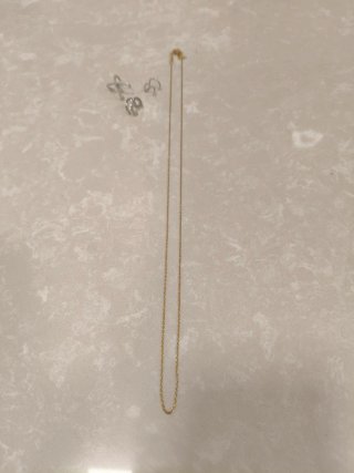 Cadena Dorada 60cm y Pendientes