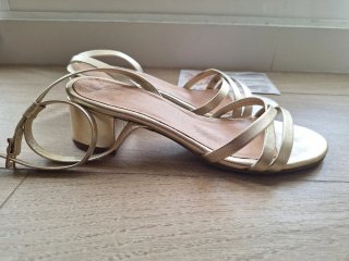 Sandalias Mimao Doradas Talla 37