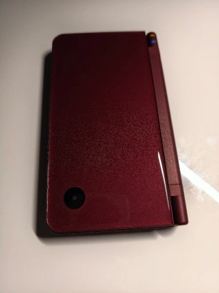 Nintendo DSi XL Cereza