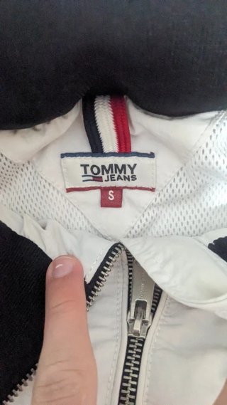 Chaqueta Tommy Hilfiger Blanca y Azul