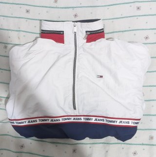 Chaqueta Tommy Hilfiger Blanca y Azul