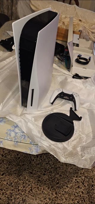 PS5 (PlayStation 5) 1TB + Cascos Inalámbricos