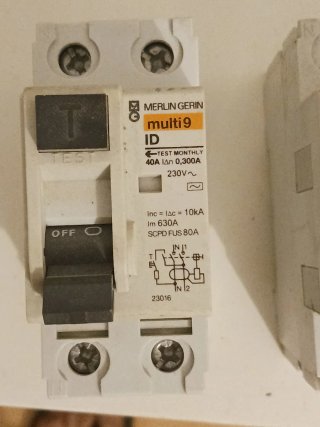 Diferencial Merlin Gerin Multi9 40A 300mA - 2 unid