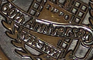 Pin insignia Zippo 60 Aniversario 1932-92 auténtic