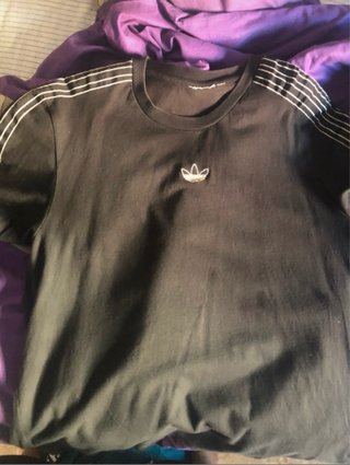 Camiseta adidas Negra