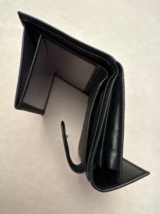 Cartera de mano negra