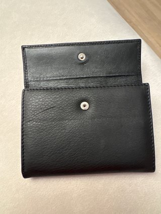 Cartera de mano negra