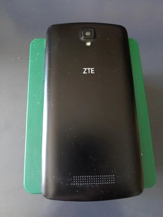 Móvil ZTE Negro