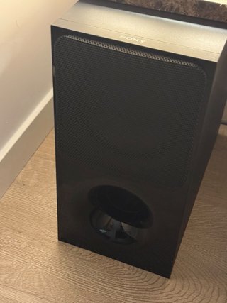 TV Sony 66'' + Subwoofer Sonido Inalámbrico