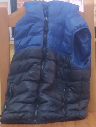 Chaleco niño azul y negro