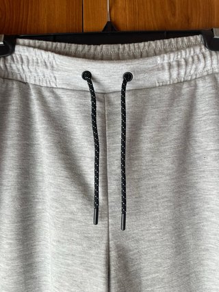 Pantalón chándal gris hombre